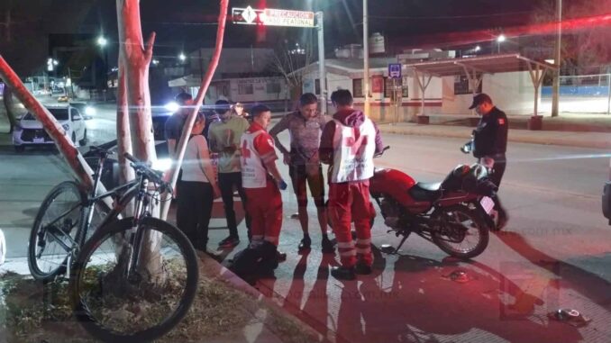 Motociclista y ciclista colisionan en calle SCT y calle 20