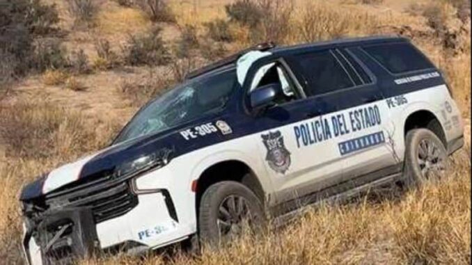 vuelca-policia-estatal-en-carretera-jimenez-a-parral.jpg Vuelca policía estatal en carretera Jiménez a Parral