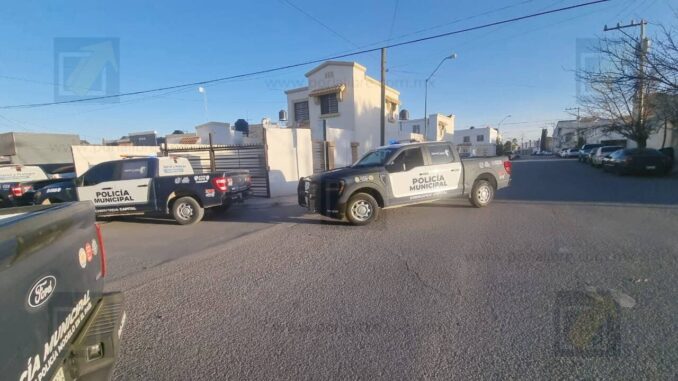 moviliza-a-policias-hombre-intoxicado-y-golpeado-en-urbi-villas-del-rey.jpeg Moviliza a policías hombre intoxicado y golpeado en Urbi Villas del Rey