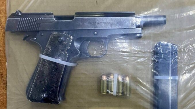detienen-a-adolescente-armado-que-robo-un-celular.jpeg Detienen a adolescente armado que robó un celular