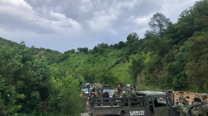 enfrentamiento-de-militares-y-sicarios-en-guadalupe-y-calvo-deja-un-muerto.jpeg Enfrentamiento de militares y sicarios en Guadalupe y Calvo deja un muerto