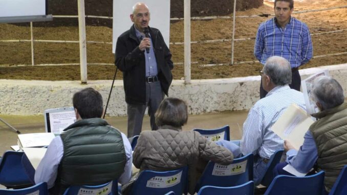 imparte-sdr-capacitacion-a-ganaderos-sobre-herramientas-para-enfrentar-la-sequia.jpeg Imparte SDR capacitación a ganaderos sobre herramientas para enfrentar la sequía