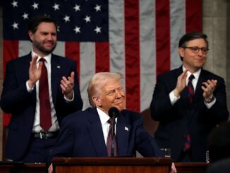 Atribuye Trump entrega de 29 reos de México a su política de aranceles