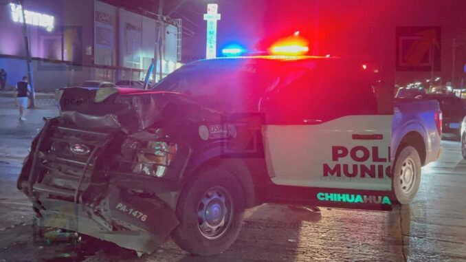 policia-municipal-resulta-herido-en-choque-en-la-avenida-dostoyevski.jpeg Policía municipal resulta herido en choque en la avenida Dostoyevski