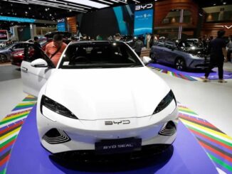 Sheinbaum afirma que inversión de automotriz china BYD en México «nunca fue formal»