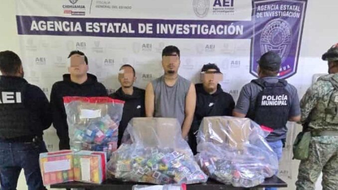 en-cateo-en-la-colonia-valle-de-la-madrid-detienen-a-cuatro-con-drogas.jpeg En cateo en la colonia Valle de la Madrid detienen a cuatro con drogas