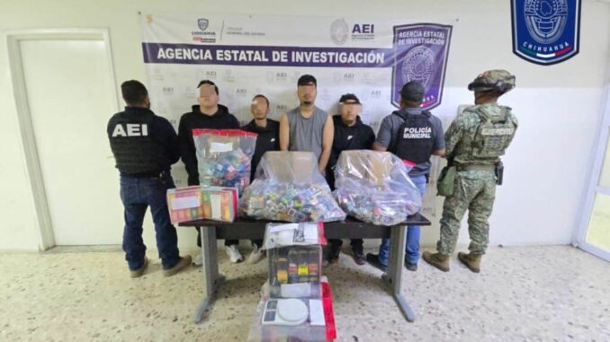 detienen-a-cuatro-personas-durante-cateo-por-posesion-de-narcoticos-en-la-colonia-valle-de-la-madrid.jpg Detienen a cuatro personas durante cateo por posesión de narcóticos en la colonia Valle de la Madrid