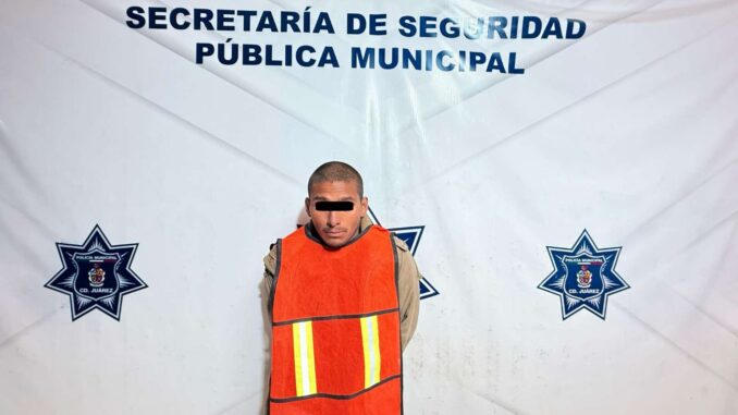 lo-detienen-por-incendiar-un-auto-en-hacienda-de-las-torres.jpg Lo detienen por incendiar un auto en Hacienda de las Torres