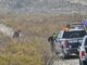 Hallan encobijado en camino de terracería en Aquiles Serdán