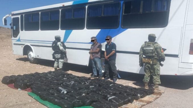 aseguran-en-chihuahua-autobus-que-transportaba-casi-500-kilos-de-metanfetamina.jpg Aseguran en Chihuahua autobús que transportaba casi 500 kilos de metanfetamina
