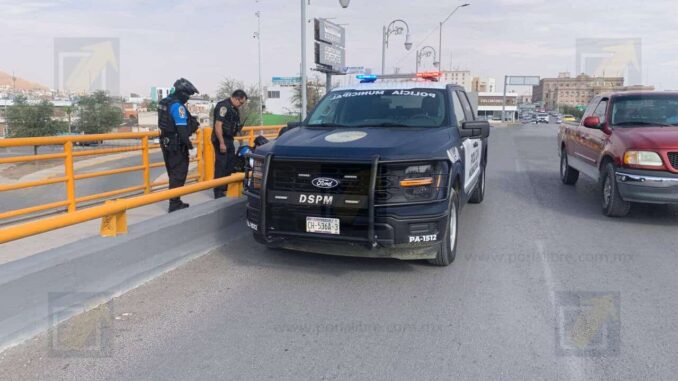agentes-evitan-que-joven-mujer-atente-contra-su-vida-en-puente-de-la-ciudad.jpeg Agentes evitan que joven mujer atente contra su vida en puente de la ciudad