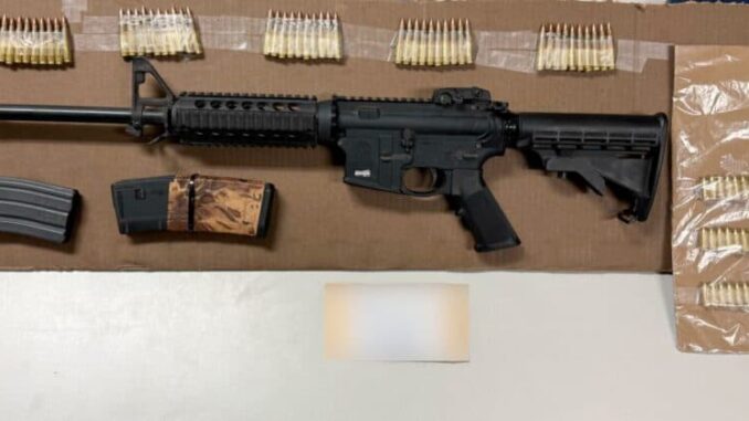 capturan-en-flagrancia-a-portador-de-un-arma-larga-tipo-fusil-y-droga-en-juarez.jpg Capturan en flagrancia a portador de un arma larga tipo fusil y droga en Juárez