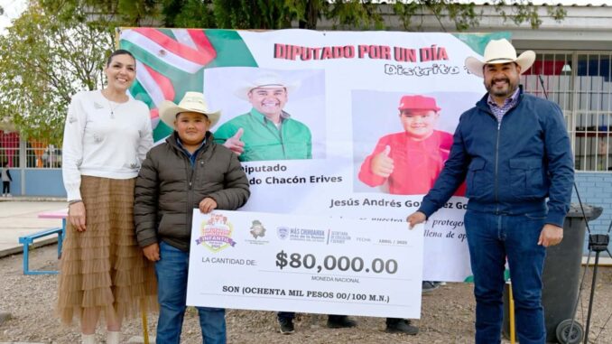 entregan-luis-fernando-chacon-y-yanko-duran-reconocimiento-a-nino-diputado-por-el-distrito-13.jpeg Entregan Luis Fernando Chacón y Yanko Durán, reconocimiento a niño diputado por el distrito 13