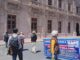 Mujer se instala en Plaza Hidalgo en protesta por un caso sin resolver desde hace una década