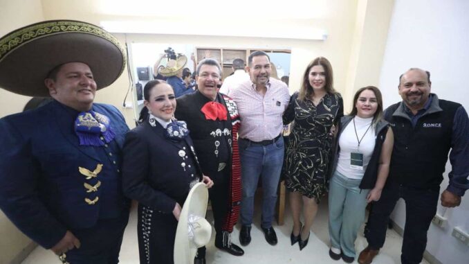 asiste-alcalde-al-espectaculo-asi-fue-mi-padre.jpeg Asiste alcalde al espectáculo “Así fue mi padre”