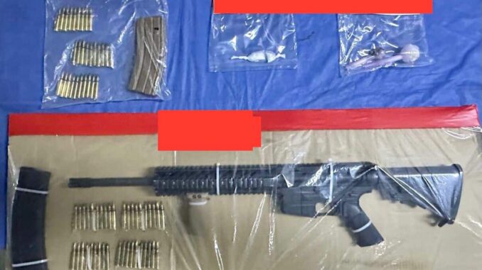 consignan-a-los-tres-robacarros-les-aseguran-arma-larga-cartuchos-y-auto-robado.jpeg Consignan a los tres robacarros; les aseguran arma larga, cartuchos y auto robado