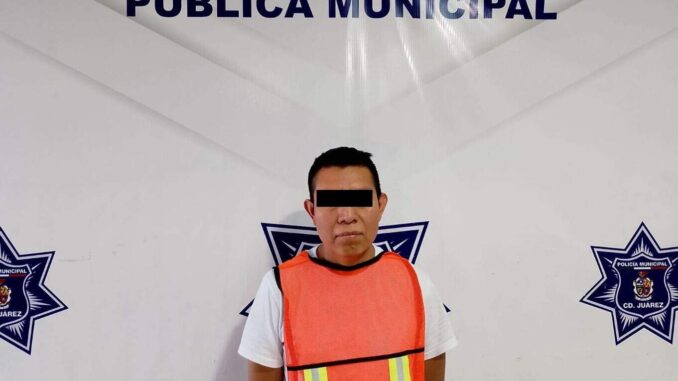 lo-detienen-por-golpear-a-su-hijastra-le-aseguran-una-pistola.jpg Lo detienen por golpear a su hijastra, le aseguran una pistola