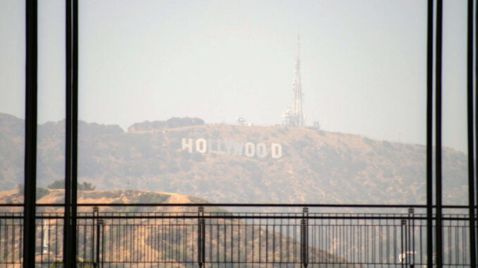 hollywood-insta-a-trump-a-mejorar-los-incentivos-para-impulsar-la-industria-del-cine.jpg Hollywood insta a Trump a mejorar los incentivos para impulsar la industria del cine