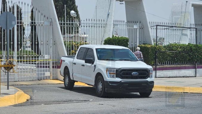 cierran-ministeriales-panteon-de-la-colina-desalojan-a-trabajadores-y-visitantes.jpeg Cierran ministeriales panteón de La Colina; desalojan a trabajadores y visitantes