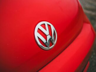 Profeco llama a revisión a más 25 mil vehículos de Volkswagen por desperfecto en cinturón