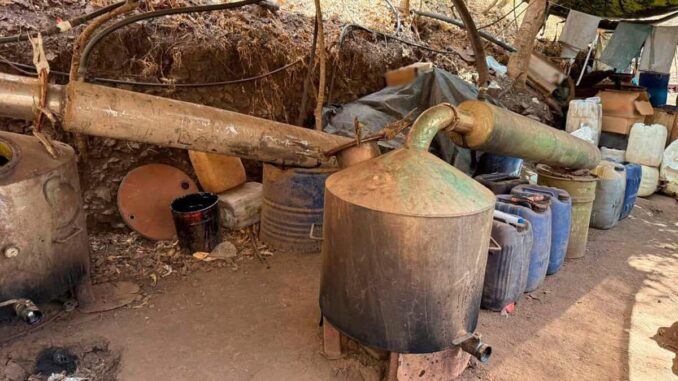 desmantelan-narcolaboratorio-en-durango-aseguraron-150-kg-de-metanfetamina.jpeg Desmantelan narcolaboratorio en Durango; aseguraron 150 kg de metanfetamina