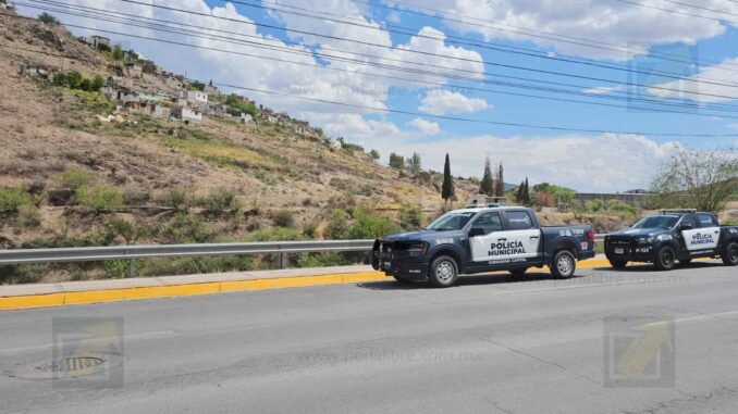 hallan-cuerpo-maniatado-y-envuelto-en-una-lona-a-metros-de-la-cortina-de-la-presa-chuviscar.jpeg Hallan cuerpo maniatado y envuelto en una lona a metros de la cortina de la presa Chuvíscar
