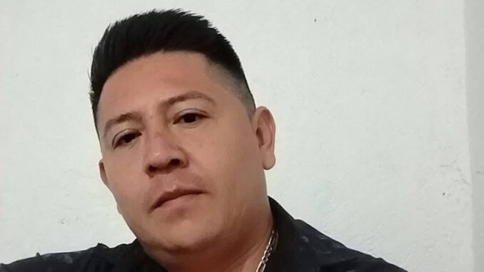 asesinan-durante-presentacion-a-julio-eusebio-labra-vocalista-de-conquistadores-de-la-sierra.jpg Asesinan durante presentación a Julio Eusebio Labra, vocalista de Conquistadores de la Sierra