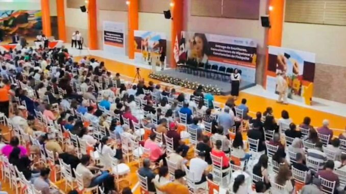 seccion-8-del-snte-y-fovissste-realizan-entrega-de-historicos-beneficios-a-trabajadores-federales.jpeg Sección 8 del SNTE Y FOVISSSTE realizan entrega de históricos beneficios a trabajadores federales