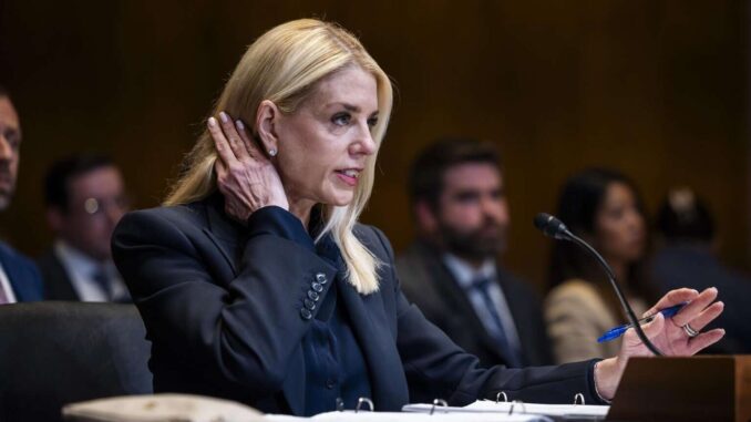 sheinbaum-tras-calificativos-de-fiscal-bondi-sobre-mexico.jpg Sheinbaum tras calificativos de fiscal Bondi sobre México
