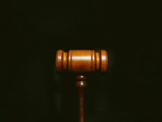 Presidente del Tribunal de la CDMX ofrece sólo 5% de salario para levantar el paro