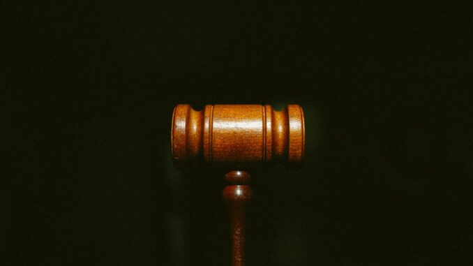 Presidente del Tribunal de la CDMX ofrece sólo 5% de salario para levantar el paro