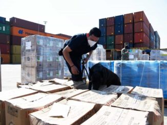 Empresarios acuerdan combatir contrabando y fraude en aduanas