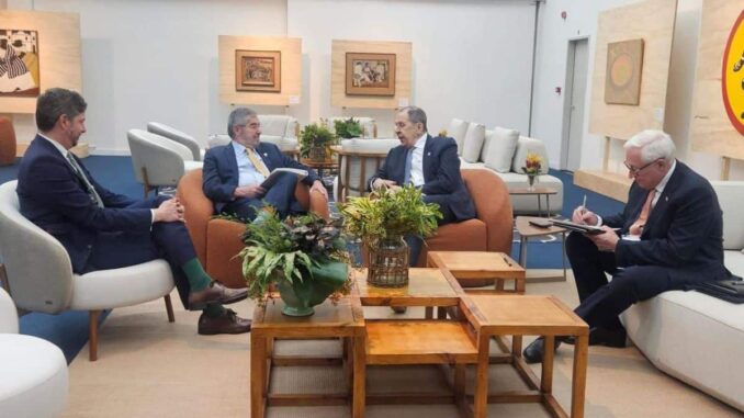 mexico-pide-ante-los-brics-destinar-el-1-del-gasto-mundial-en-armas-a-programa-de-reforestacion.jpg México pide ante los BRICS destinar el 1% del gasto mundial en armas a programa de reforestación