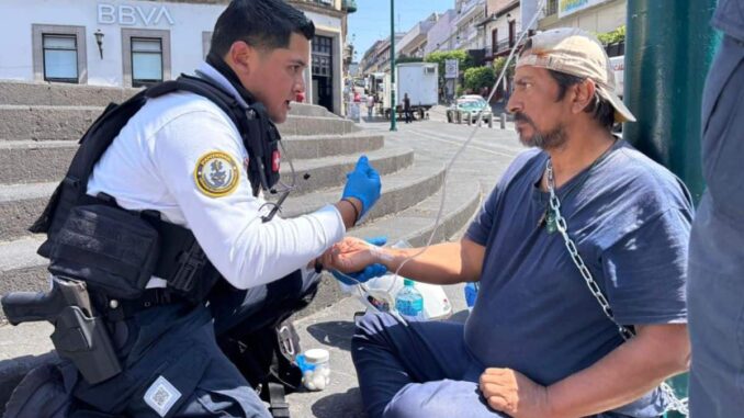 hombre-lleva-39-dias-en-huelga-de-hambre-en-xalapa-esto-es-lo-que-pide.jpg Hombre lleva 39 días en huelga de hambre en Xalapa; esto es lo que pide