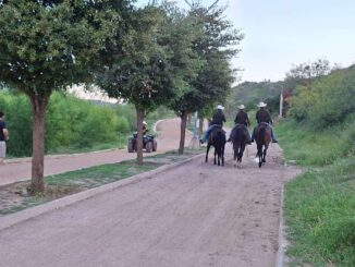 Vigila Policía Montada parque El Encino