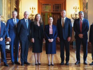 Walmart se compromete a sumarse al Plan México: Sheinbaum tras reunión