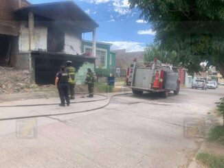 Incendio consume vivienda abandonada en colonia Mármol II