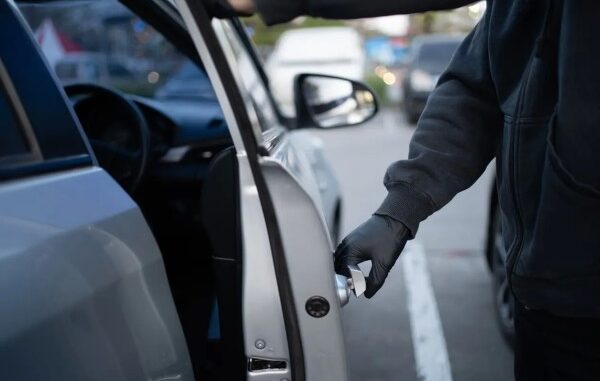 middle-automovil-sin-seguros-activados-wecxo6yeg-idfniwviy-ah3Uvd8pM.jpg
